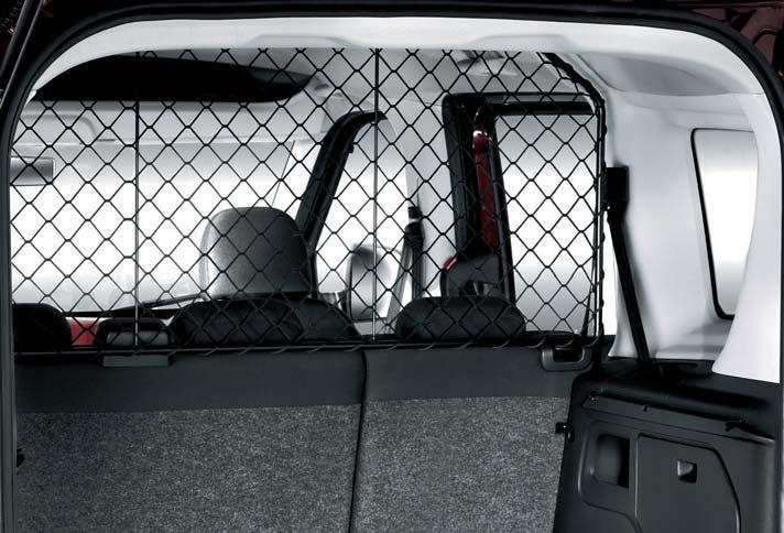 BEZPIECZEŃSTWO SIATKA PRZESTRZENI BAGAŻOWEJ COMPARTMENTS' DIVIDING NET Siatka oddzielająca komorę bagażową.