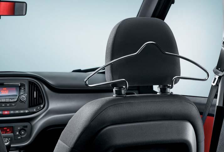 51930793 SPORTOWE NAKŁADKI NA PEDAŁY I PODNÓŻEK SPORT PEDAL COVERS WITH FOOTREST Z aluminium i gumy.