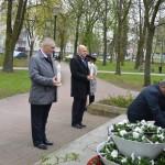 pomnik Ofiar Września i AK przy SP nr 2 w