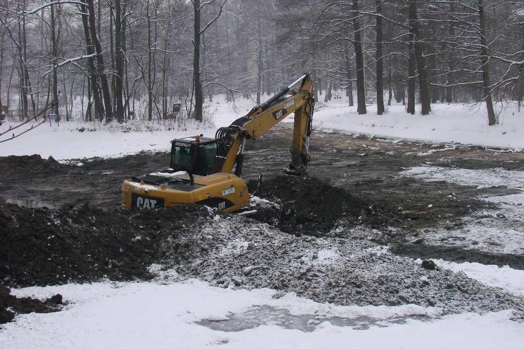 Działania rekultywacyjne usuwanie osadów dennych ze zbiorników w