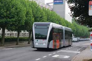 belgijski Van-Hool, którzy zaprezentowali dwunastometrowe, niskopodłogowe autobusy miejskie (Ebusco 2.01, Irizar i2e i Solaris newurbino 12 Electric).
