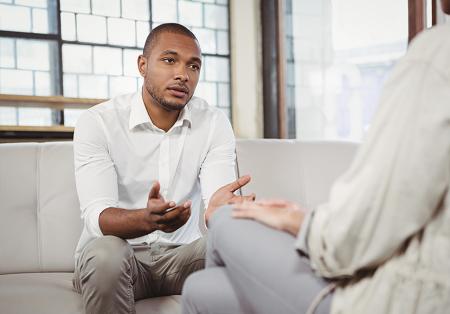 Stock photo. Posed by model. Leki przeciwpsychotyczne przez wiele lat nazywano neuroleptykami (ta nazwa funkcjonuje jeszcze obecnie i jest synonimem klasycznych leków przeciwpsychotycznych).