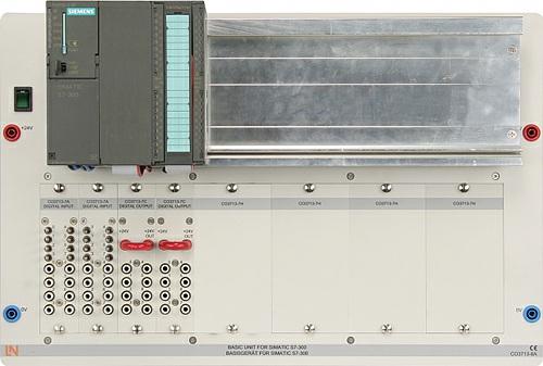 S7-300 PLC control system with accessories: 388 SIMATIC S7-313C 2DP, 16 DE, 16 DA, Profibus, zasilacz sieciowy 24 V / 6 A CO3713-8C 1 Modułowy system szkoleniowy do urządzeń PLC z serii SIMATIC