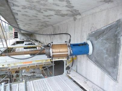 Remont mostu drogowego czteropasmowego 189 Rys. 24 i 25.