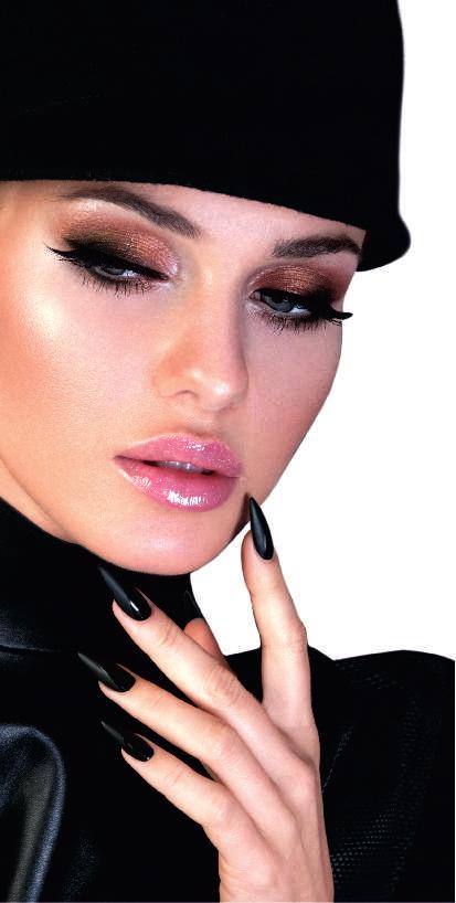 SILICONE BRUSH SILICONE BRUSH Maskara najnowszej generacji, stymulująca wzrost rzęs, z innowacyjną szczoteczką.