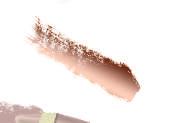Eyebrow Stylist to brązowy tusz do stylizacji brwi, dzięki któremu w prosty i szybki sposób, można podkreślić brwi i nadać im idealny kształt.