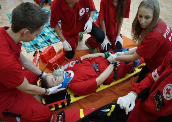 d) klasa Iz oddział służby zdrowia z rozszerzonym programem nauczania biologii i chemii Każdy z Was może spotkać się z sytuacją zagrożenia życia.