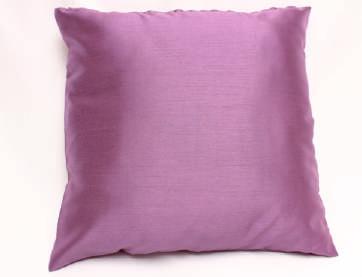 SILK Dostêpne kolory/colours: ECRU GP-P-SILK-40/40-02 40 cm x 40 cm Tolerancja rozmiaru +/- 3 cm Size tolerance +/-3 cm LIMONKA GP-P-SILK-40/40-06 PUDROWY RÓ