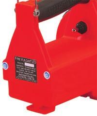 SERIA VULCAN FIRE VULCAN LED Ex-ATEX FIRE VULCAN LED Ex-ATEX to praktyczny reflektor ładowalny w obudowie przeciwwybuchowej, wykorzystujący najnowsze rozwiązania technologiczne w dziedzinie