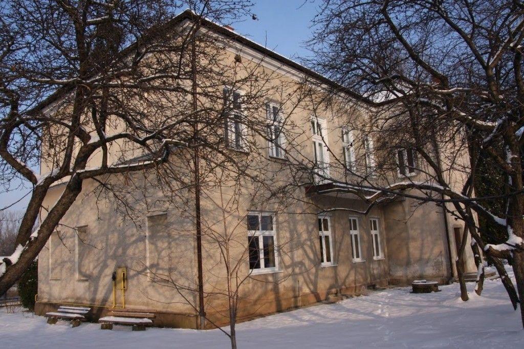 Ośd Kuu "Ru Bu" u. Sz 28, 38-300 G (+48) 511 040 348, (+48) 535 898 119 d@.f..f/u-bu O: Ru Bu jz ł gzj łz, ó zł złż 1908 u Gh.