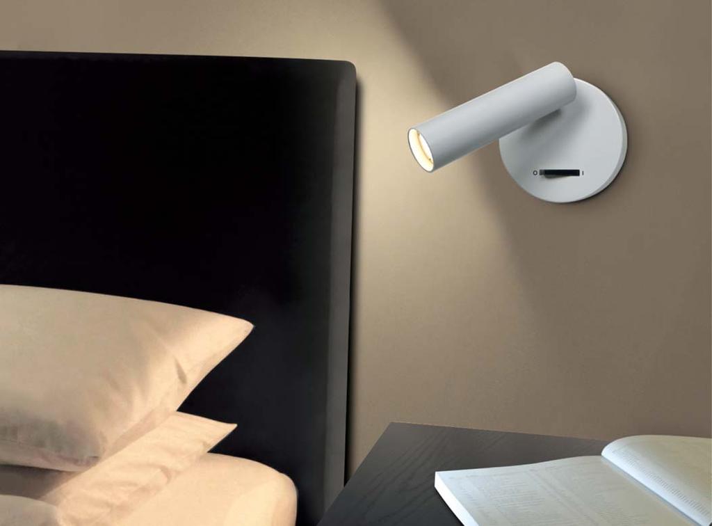 22 LAMPY ŚCIENNE / WALL LAMPS