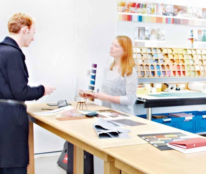 DESIGN & COLOUR Przygotowanie nowej kolekcji Przy tworzeniu nowej kolekcji opieramy się na doświadczeniu grupy naszych projektantów z Forbo, a także wiodących biur projektowych na całym świecie.