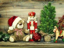 GRUDNIOWE ŚWIĘTA POLSKIE 24 GRUDNIA-WIGILIA To bardzo uroczysty dzień poprzedzający Boże Narodzenie.