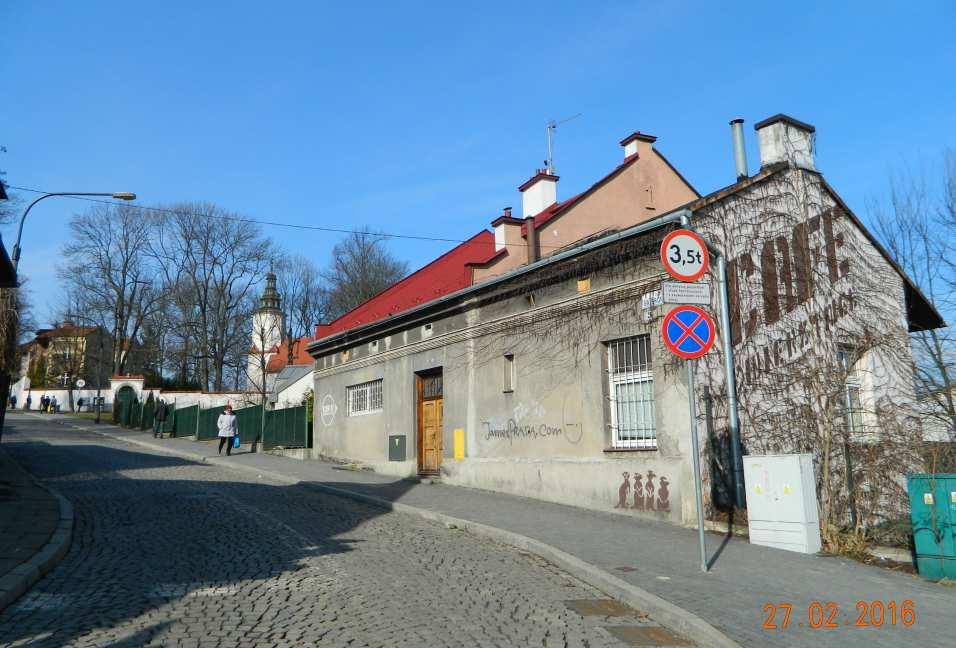 15 Fot. nr 18. Początkowy fragment ulicy św. Bronisławy.
