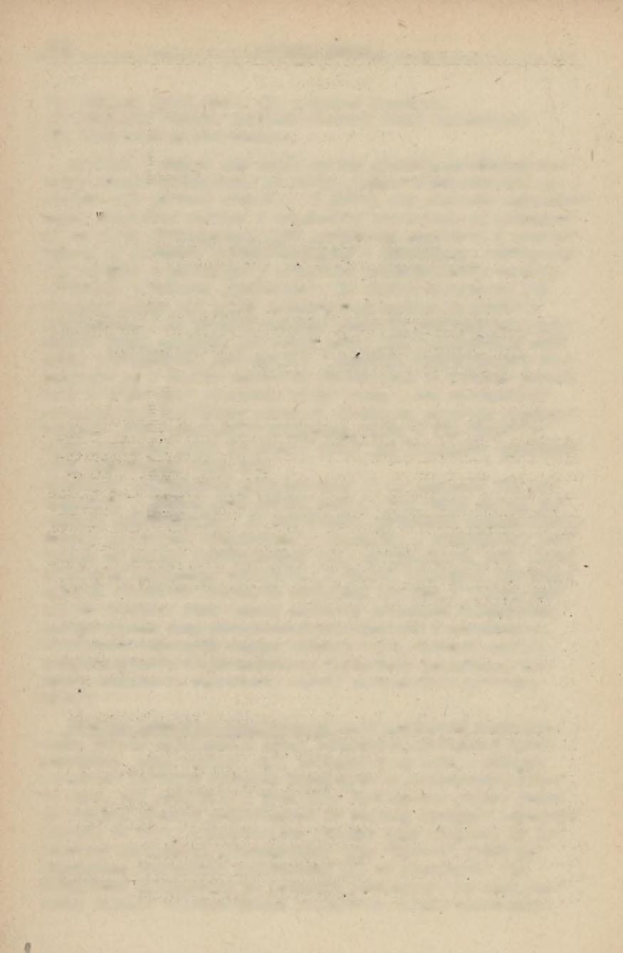 120 Henryk Szary 16. Stoisko dydat.-pom. dla ciągarek ręcznych. 17. Modelowe stoisko zautomatyzowanej linii taśmociągu. 18. Centralna dyspozytornia.