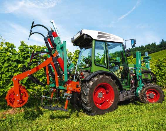 PODNOŚNIK I HYDRAULIKA Elastyczność i duża moc. Położenie ramion dolnych można regulować w lewo lub w prawo przy użyciu dwóch siłowników hydraulicznych.