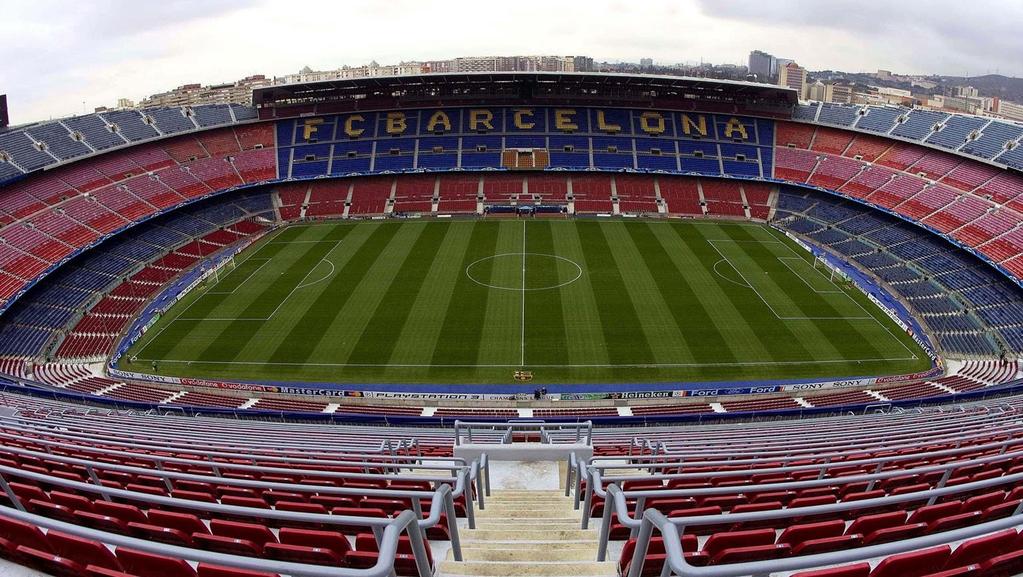 MIŁOŚNIKÓW FUTBOLU UCIESZY WIZYTA NA LEGENDARNYM STADIONIE KLUBU FC BARCELONA! Poznaj królestwo Barçy w trakcie 2-godzinnej wycieczki, idealnej dla fanów futbolu.