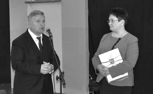 Nr 6/251 DYNOWINKA 13 WYNIKI XVI EDYCJI WOJEWÓDZKIEGO KONKURSU PODKARPACKA TĘCZA Kategoria plastyczna Jury w składzie: Pan Bogusław Kędzierski rzeźbiarz dynowski, właściciel Galerii Pniak w Dynowie,