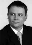 INFORMATYKA W dzisiejszych czasach technologia informacyjna znajduje zastosowanie niemal w każdej dziedzinie życia.