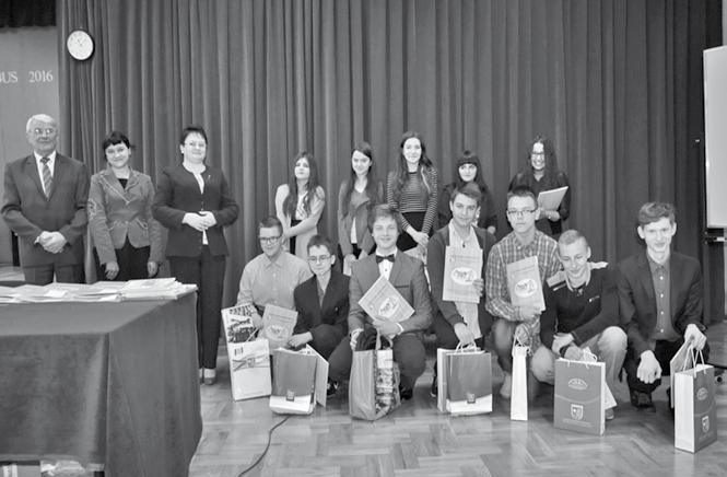 Pogórza Przemysko Dynowskiego w kategorii język angielski i matematyka. Uczestnicy reprezentowali powiaty: brzozowski, przeworski, rzeszowski i przemyski.