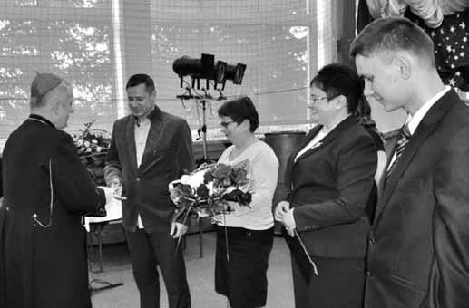 Biskup diecezjalny winien także korzystać z wszystkich możliwości kontaktu z wiernymi, aby w kierowaniu Kościołem uwzględnić ich potrzeby i troski (Statut 172).
