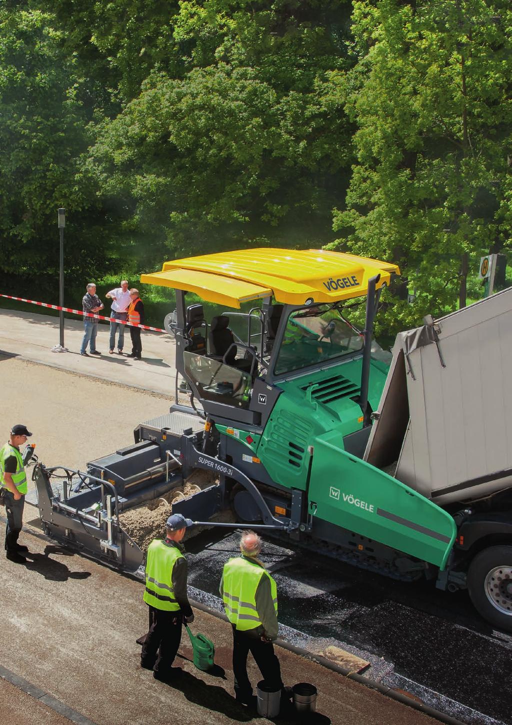 UKŁADARKI NAJWYŻSZEJ KLASY: DO WSZELKICH ZASTOSOWAŃ. LOTNISKA, WIELOPASMOWE AUTOSTRADY, DROGI KRAJOWE, LOKALNE, ŚCIEŻKI ROWEROWE, CHODNIKI LUB UTWARDZONE PLACE.