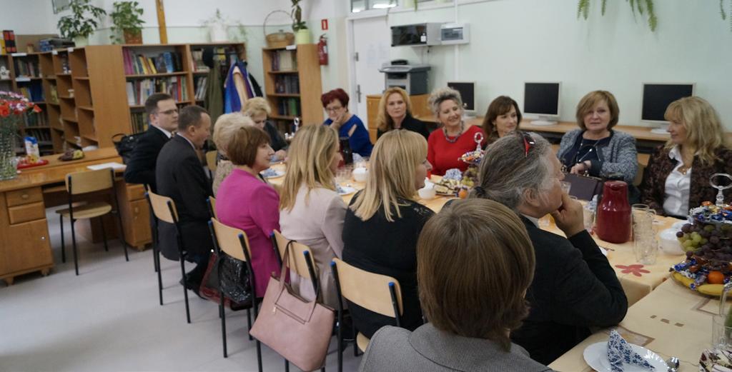 rocznicę odzyskania przez Polskę niepodległości gminne uroczystości odbyły się w Nowych Depułtyczach. Przed mszą świętą za Ojczyznę, koncelebrowaną przez proboszcza ks.