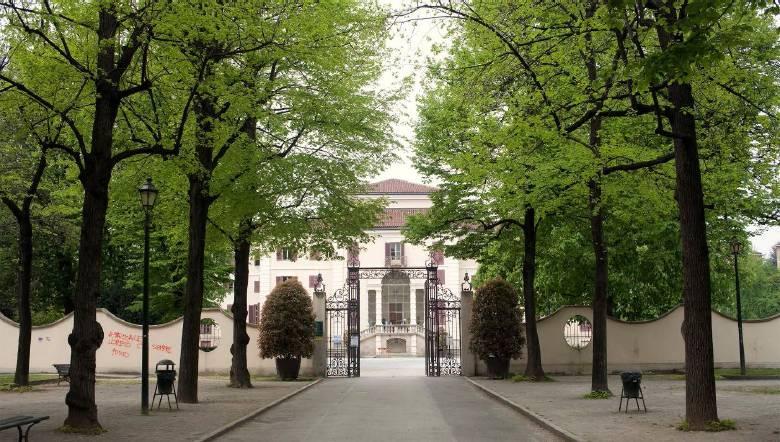 To nasze wielkie szczęście, ze Swami pobłogosławił włoską ziemię swą boską obecnością.