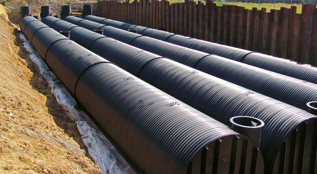 Zbiorniki retencyjne SYSTEM MAGAZYNOWANIA WÓD Zbiorniki produkowane są w zakresie średnic wewnętrznych do 3600 mm i długości maksymalnej jednego elementu równej 16 m.