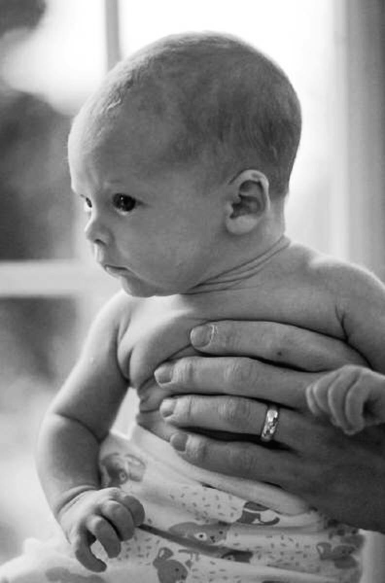 * THE WEEKEND TO BRING THOSE FILLED BABY BOTTLES IN IS: bvàéuxü DG à{ 9 DH à{ The Life Center is a pregnancy help center that counsels women and men who are experiencing an unexpected pregnancy.