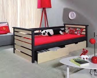 dzieci. Podwyższony zagłówek o wysokości 95 cm oraz nieco niższy tył (70 cm).
