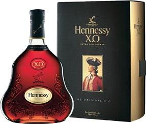 HENNESSY X.O. Cognac Hennessy X.O. to około 100 destylatów o wieku dojrzewania do 30 lat, w których zawarte jest bogactwo smaków i aromatów.