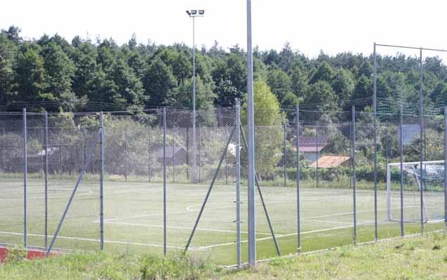 mb długość rolki 0 cm wysokość w ciągłej sprzedaży kolor Wykonane z drutu stalowego pokrytego cynkiem, warstwa ocynku galwanicznego stanowi doskonałe zabezpieczenie antykorozyjne.