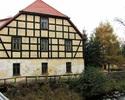 zwiedzić) skręcamy w prawo i ścieżką dochodzimy do ul. Zamkowej.