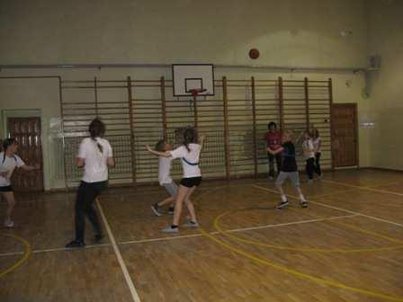 Zadanie 14. W klasie sportowej jest 24 uczniów.