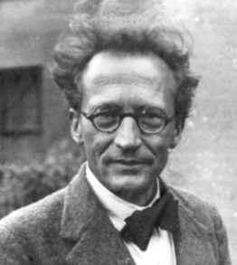Hamiltonian dowolnego układu jąder i elektronów - + +