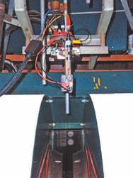 Umieszczenie trójelektrodowego naczynka elektrochemicznego pomiędzy nabiegunnikami elektromagnesu laboratoryjnego Masa molowa [g/mol] tężenie roztworu [mol/dm 3 ] CoO 4 7H 2 O 281,12 0,70 a 2 WO 4 2H