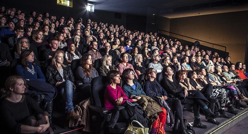 zostaną atrakcyjne filmy niepokornych twórców z całego świata,