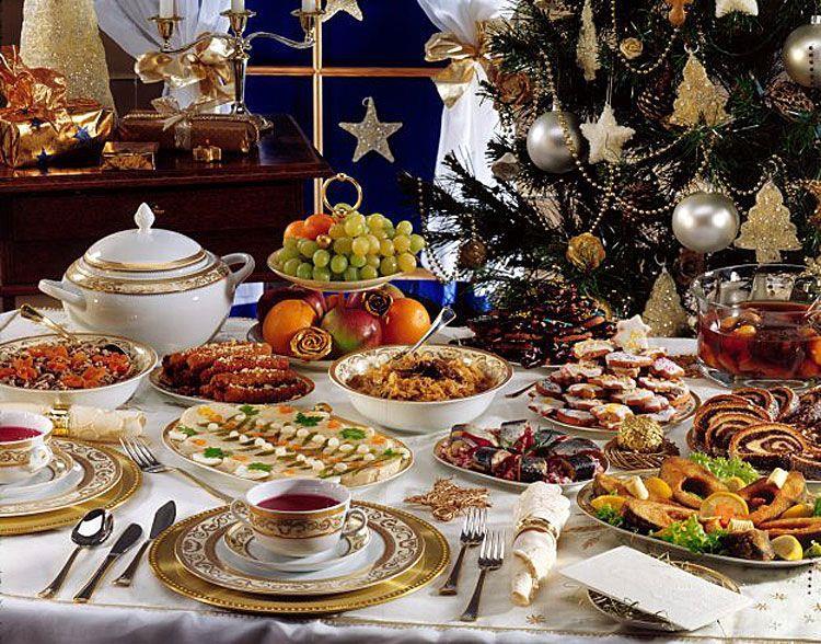 Podobnie jak u katolików, Liturgia Narodzenia Pańskiego zaczyna się zwykle po północy, u katolików z 24-25 grudnia, natomiast wg religii prawosławnej z 6-7 stycznia.