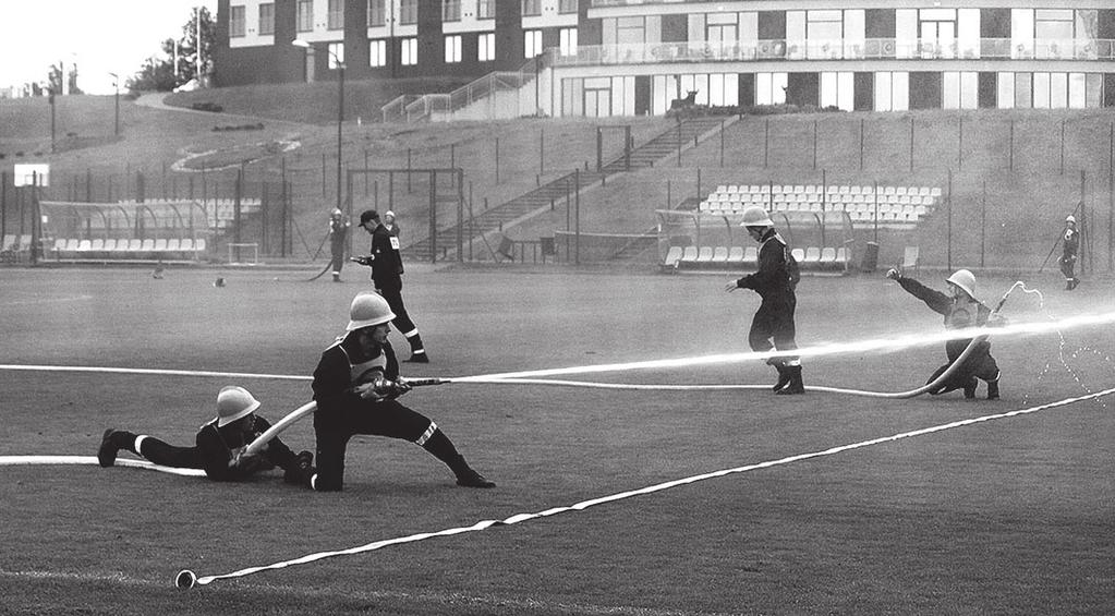 10 września na stadionie Arena Mistrzów w Gniewinie po raz kolejny odbyły się gminne zawody sportowo pożarnicze jednostek OSP i Młodzieżowych Drużyn Pożarniczych, w których uczestniczyło łącznie 11