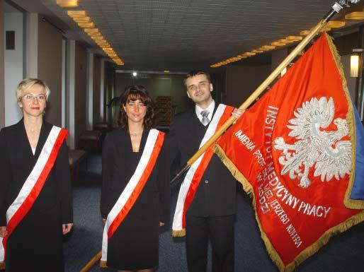 : Zagrożenia biologiczne w środowisku pracy w IMP przebywali: Lucia Voegeli- Wagner (doradca długoterminowy projektu PHARE PL/IB/ 2002/SO/02), Regina Jaeckel (niemiecki lider projektu PHA- RE