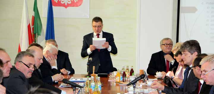 Łączna wartość planowanych inwestycji drogowych to 10 mln 991 tys. 478 zł. Wydatki w kwocie 2 mln 233 tys.