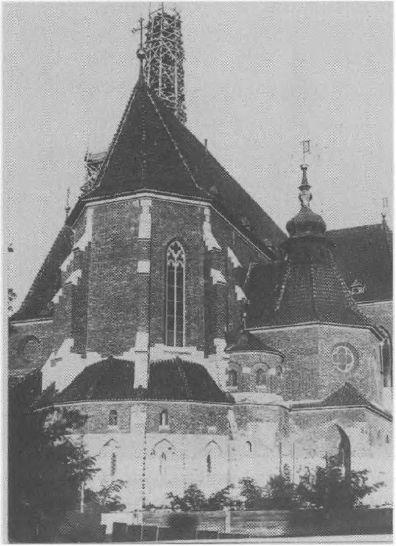 , całkowicie rozebrany po 1945 przez miejscowe władze.