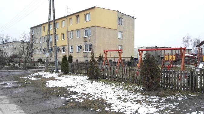 Sobiesiernie. Widok na osiedle wielorodzinne Sobiesiernie to miejscowość wchodząca w skład sołectwa Pieranie.