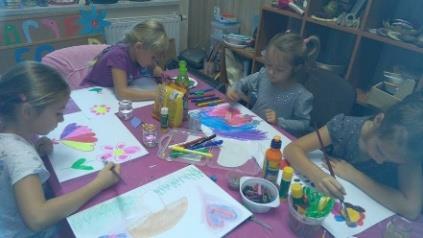 RATUJEMY TRADYCJE 1 lutego, godz. 9.00-13.00 Wizyta w chorzowskim skansenie, warsztaty artystyczne. RATUJEMY ZDROWIE 2 lutego, godz. 9.00-13.00 Kurs zdrowego gotowania- warsztaty kulinarne Przystanek 11.