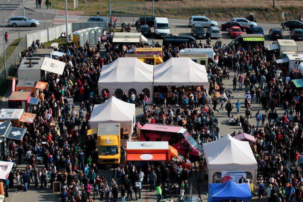 JAK SPĘDZAĆ CZAS WOLNY? Z APETYTEM, bo lubimy odkrywać nowe smaki! FESTIWAL SMAKÓW FOOD TRUCKÓW PIKNIK Z JEDZENIEM NA KÓŁKACH czyli ponad 30 food trucków z całej Polski.