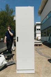 Rozdzielnice Profi+ VT05005 Drzwi stalowe dla rozdzielnic stojących, zamykane zamkami obrotowymi W komplecie zamki obrotowe Dwie wysokości 1760 mm i 2060 mm Możliwość zamykania drzwi lewo / prawo