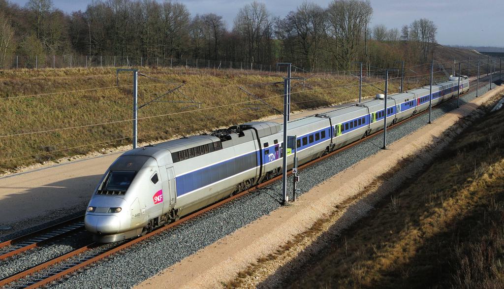 nych pozycjach rozkładu jazdy dodana jest lub odjęta jedna czy dwie minuty. Średnia prędkość 271,8 km/h jest uzyskiwana na linii LGV Est, między stacjami Lorraine TGV i Champagne-Ardenne TGV.
