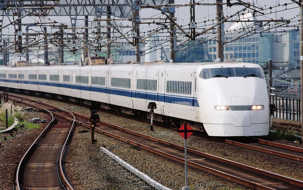 Nie jest to niespodzianką, gdyż hiszpańska TGV POS 4403 jako pociąg nr 9210 relacji Zurych HB Paris Gare-de-Lyon na linii LGV Rhin Rhône w pobliżu Villers les Pots (wyjazd z Dijon i Dole przez d