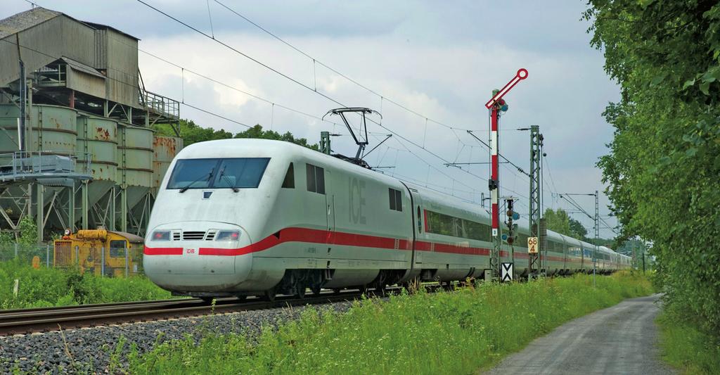 W poprzednim rozkładzie jazdy wynik ten byłby pobity przez spalinowy zespół trakcyjny serii 180 kolei Hull Trains, który na odcinku Stevenage Grantham osiągał większą prędkość.